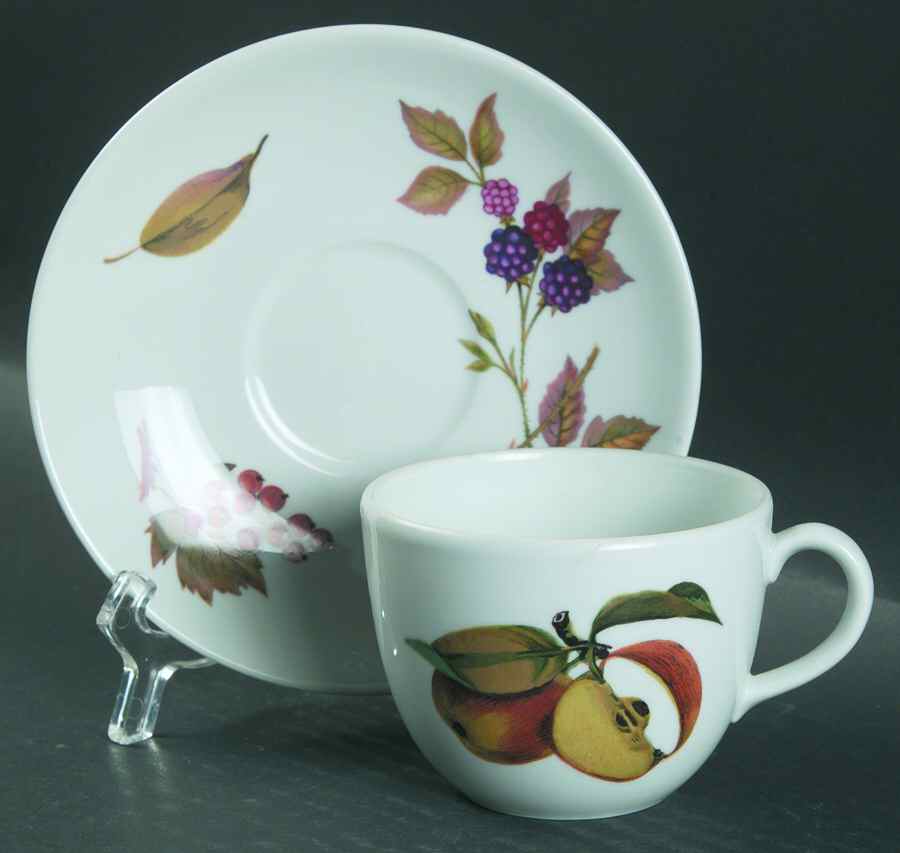 Evesham 'M' Flat Cup & Saucer Set by Royal Worcester-1