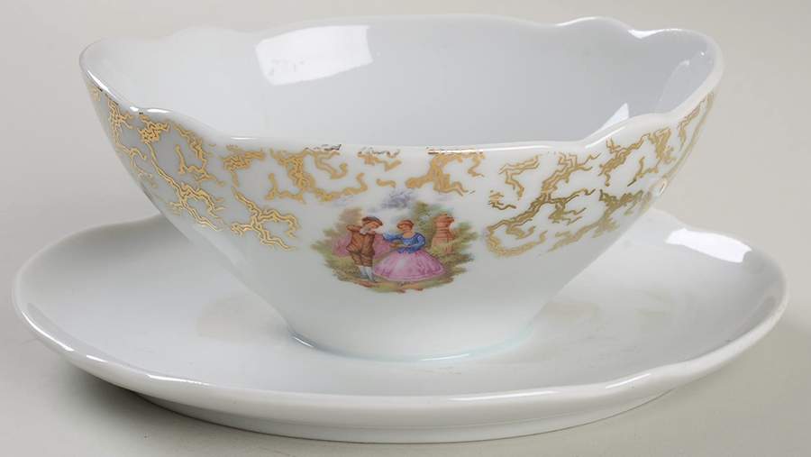 RIB1 Gravy Boat with Attached Underplate by Rieber-1