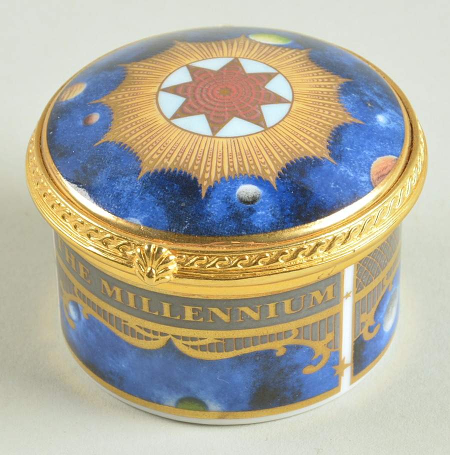 Millennium (Gold) Hinged Box by Royal Worcester-1