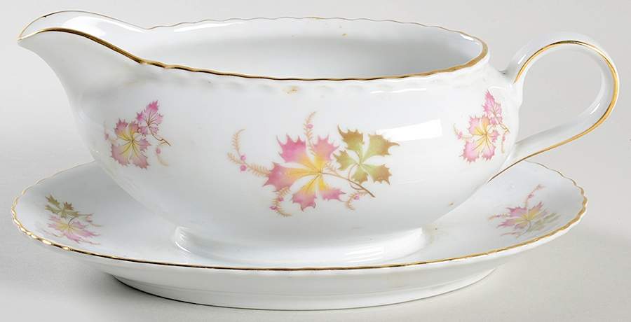 Royal Oak Gravy Boat with Attached Underplate by Royal Hanover-1