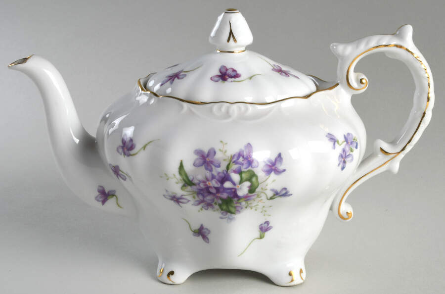Spring Violets Teapot & Lid by Rossetti-1