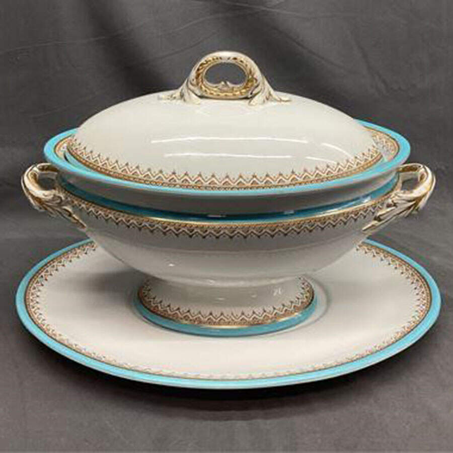 8966 Oval Tureen & Lid with Underplate by Royal Worcester-1