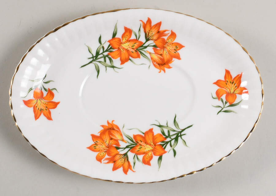 Prairie Lily (Ribbed, Gold Trim) Underplate for Gravy Boat by Royal Windsor-1