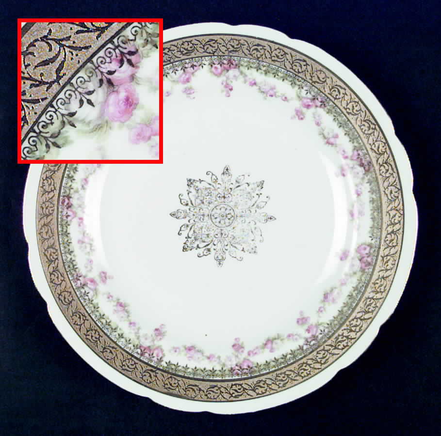 ROB222 Luncheon Plate by Royal Bayreuth-1