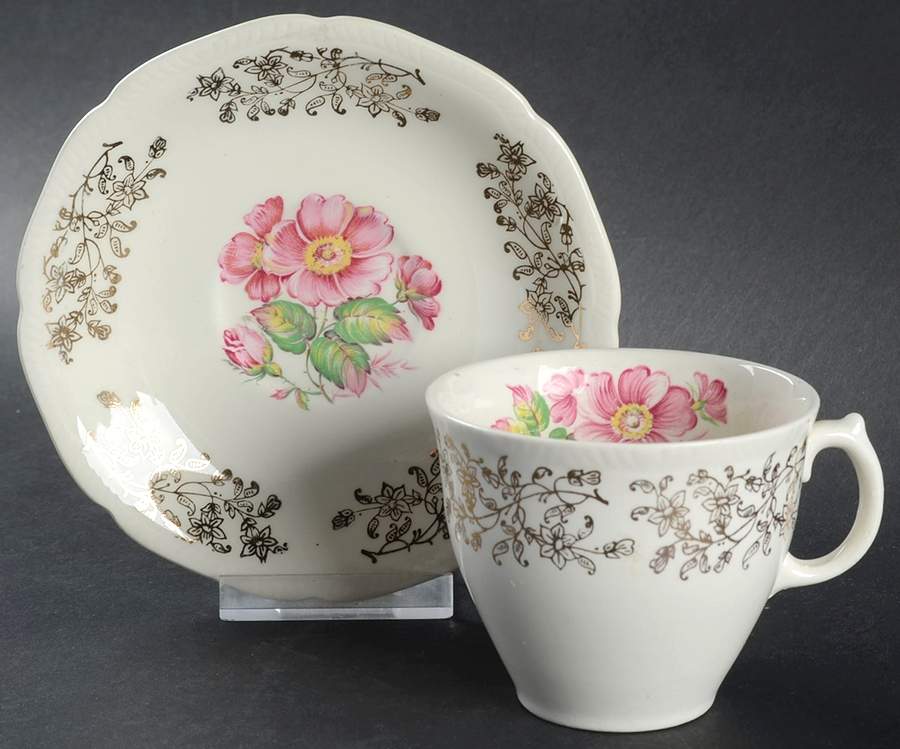 RXA1 Flat Cup & Saucer Set by Royal Abbey (England)-1