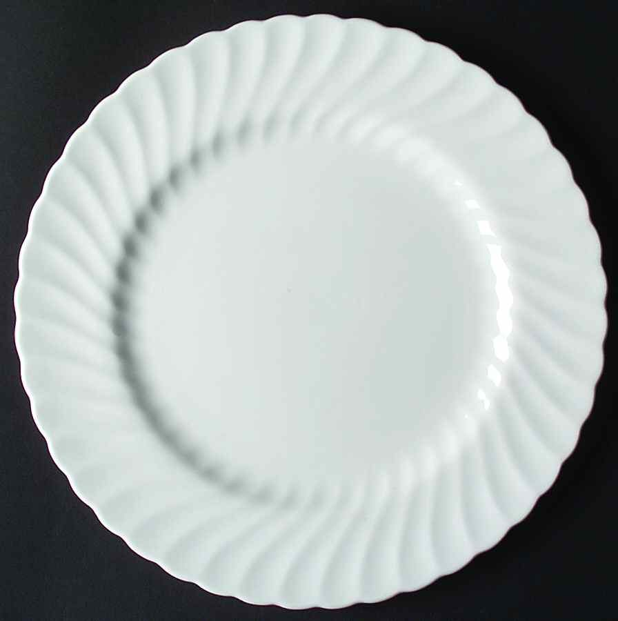 RQE1 Dinner Plate by Royal Queens (England)-1