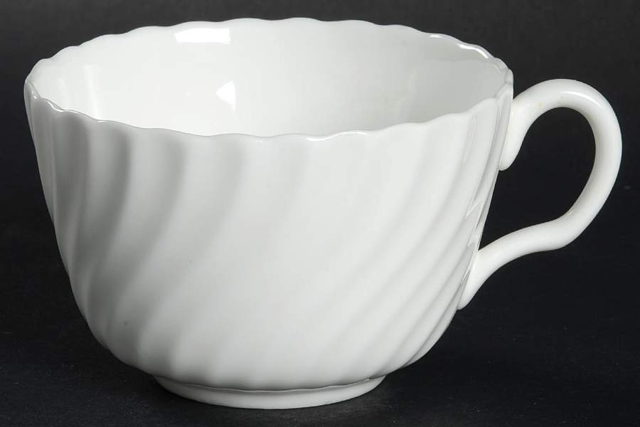 RQE1 Footed Cup by Royal Queens (England)-1
