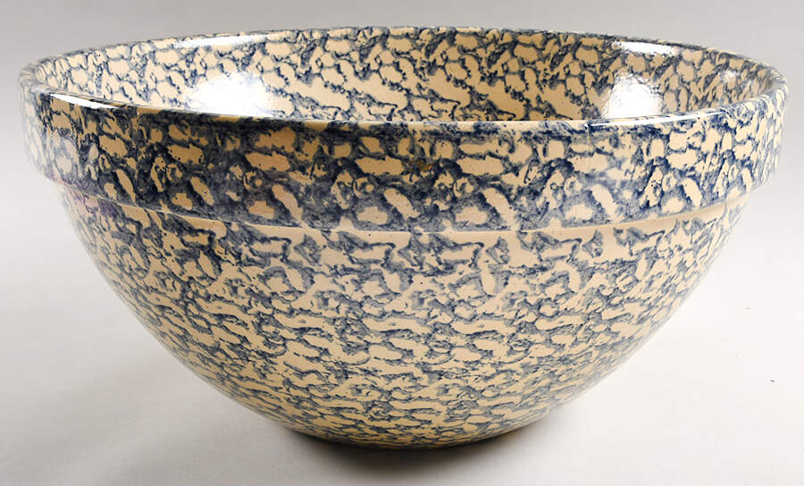 Spongeware Blue 16" Large Salad Serving Bowl by Robinson - Ransbottom-1