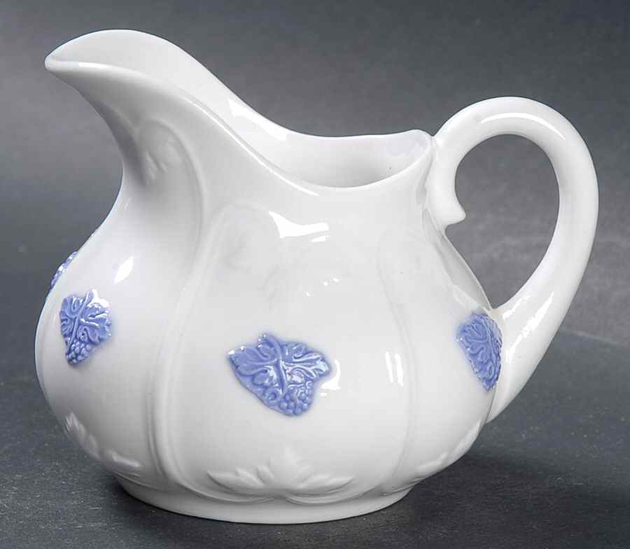 RGU3 Mini Creamer by Royal Gustafsberg-1