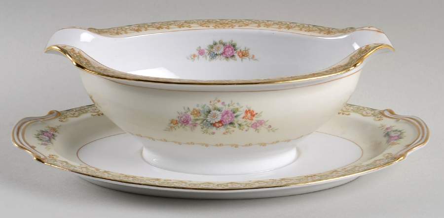 RO11 Gravy Boat with Attached Underplate by Rose (Japan)-1