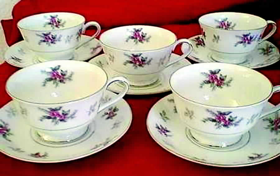 RLL1 Footed Cup & Saucer Set by Roselle (Japan)-1