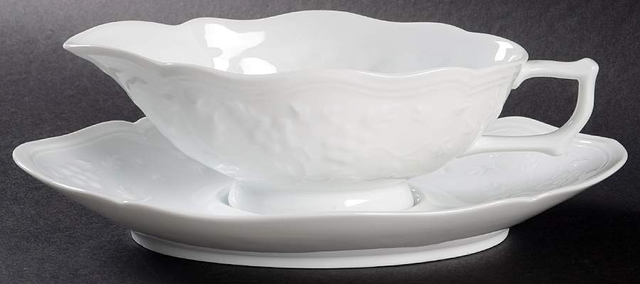 Hawthorne Gravy Boat & Underplate by Raynaud-1