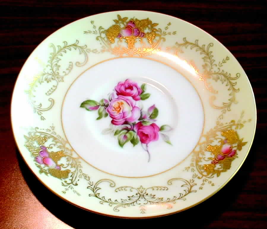 RVZ1 Saucer by Riviera (Japan)-1