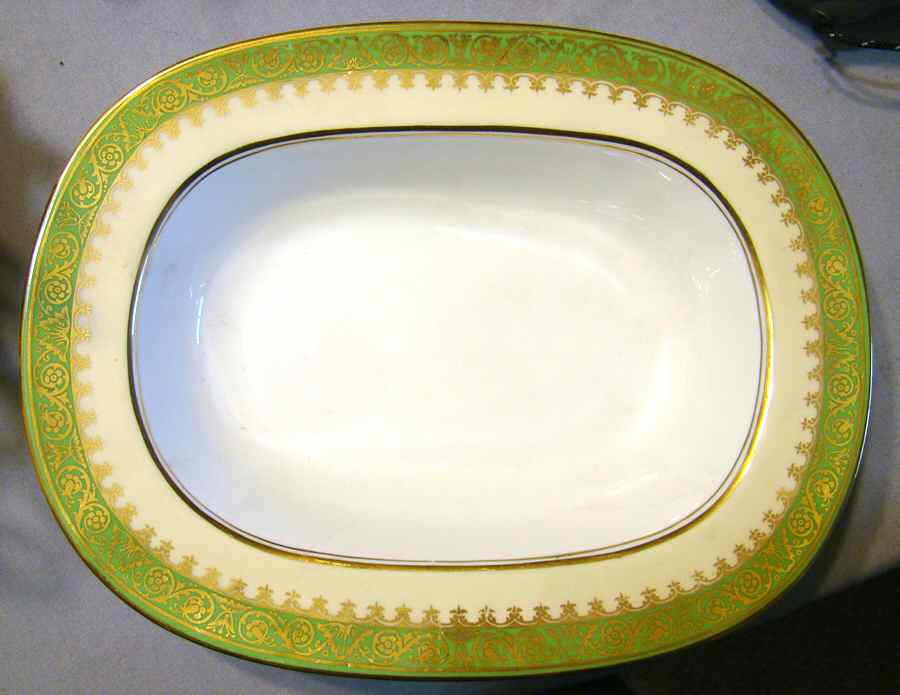 A9118 10" Oval Vegetable Bowl by Royal Cauldon-1
