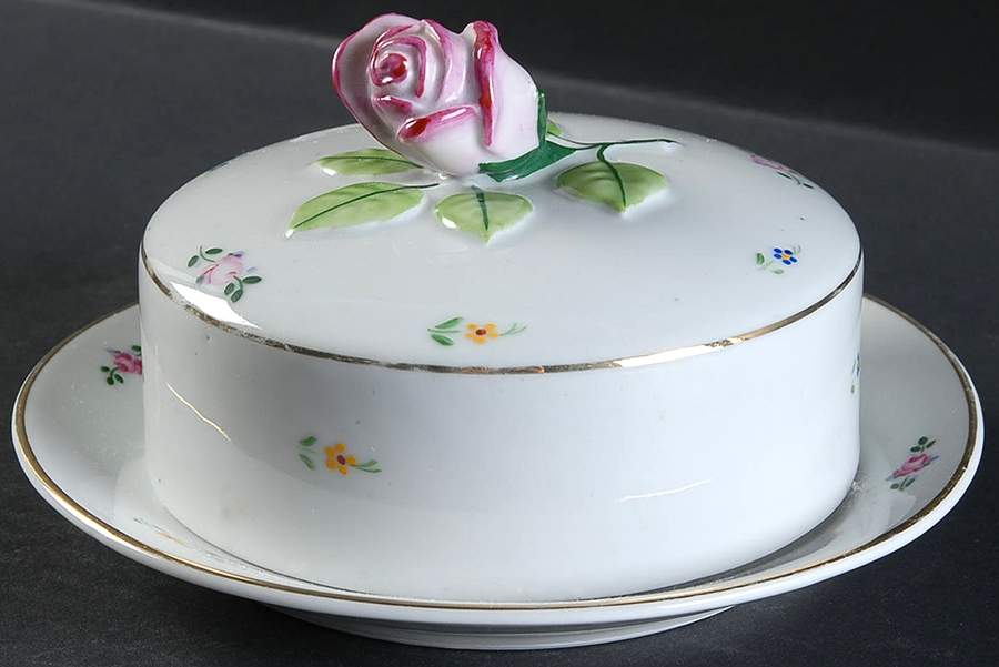 RIB9 Round Covered Butter by Rieber-1