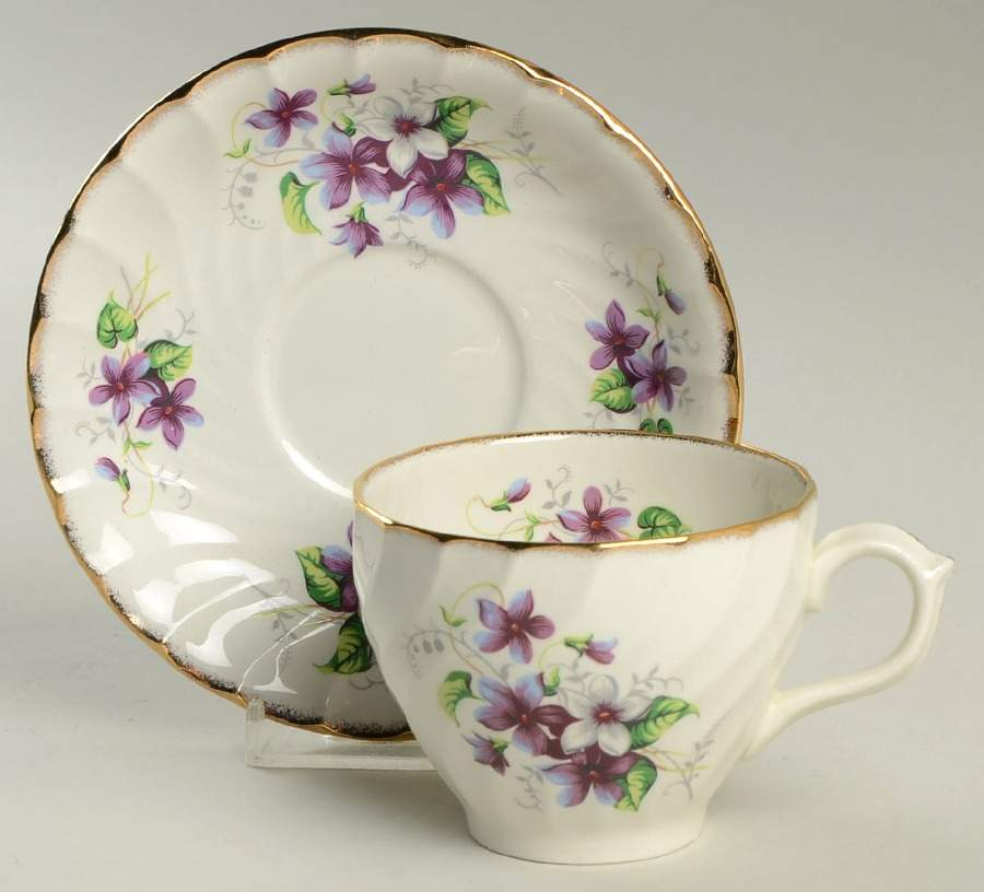 RWO3 Flat Cup & Saucer Set by Royal Crown (England)-1