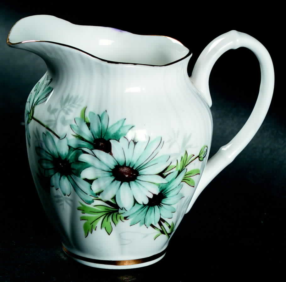 Marguerite (Dainty Shape) Mini Creamer by Royal Albert-1