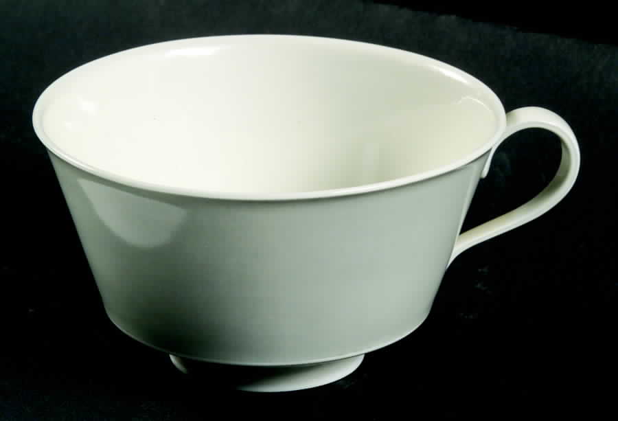 Arcadia Gray (No Trim, Cream Background) Footed Cup by Royal Berlin-1