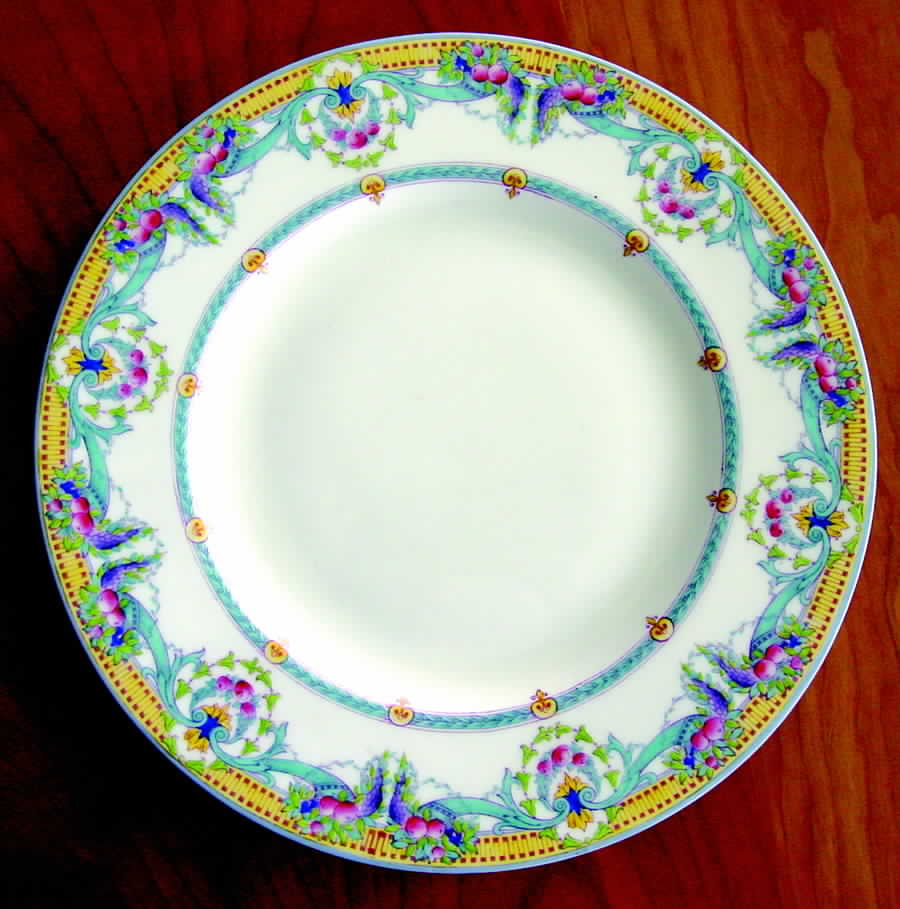 C1029 Dinner Plate by Royal Worcester-1