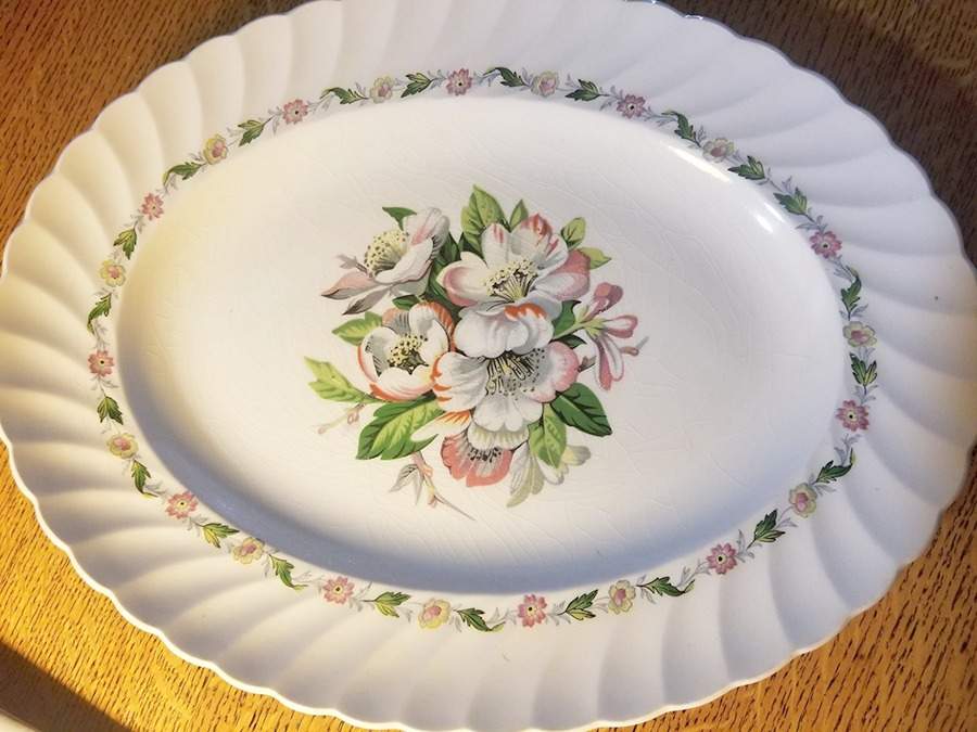 Kew Gardens 14" Oval Serving Platter by Royal Staffordshire-1