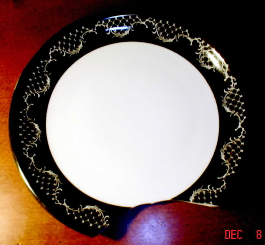 REZ7 Salad Plate by Real (Brazil)-1