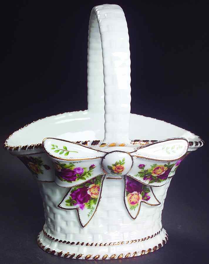 Old Country Roses 8" Handled Basket by Royal Albert-1