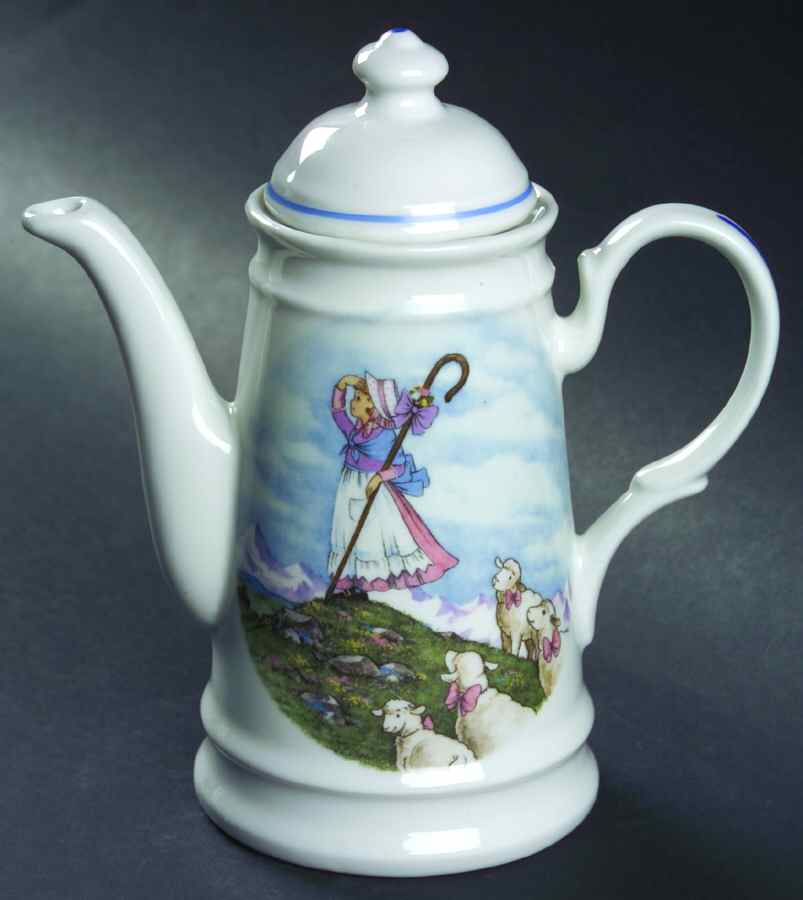 Heidi & Peter Child's Coffee Pot & Lid by Reutter Porzellan-1