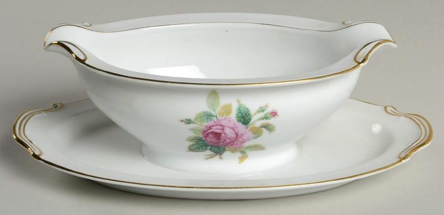 RGN3 Gravy Boat with Attached Underplate by Regina (Japan)-1