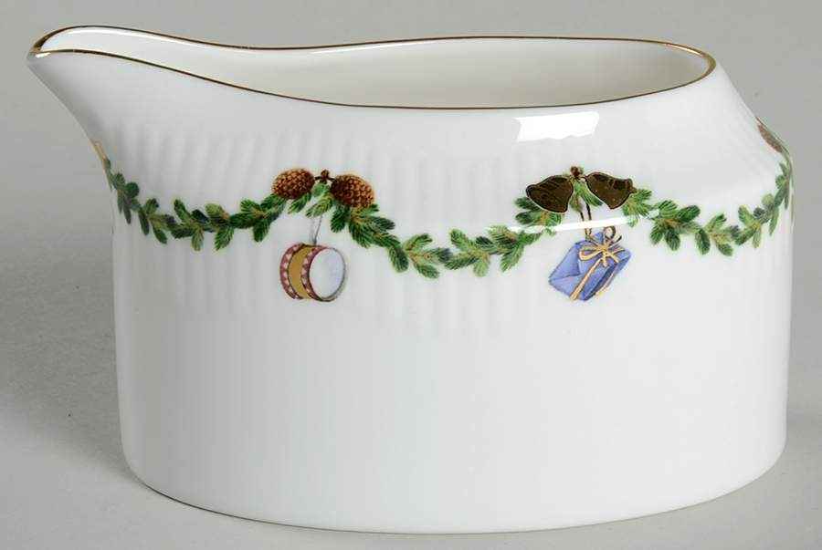 Star Fluted Creamer by Royal Copenhagen-1