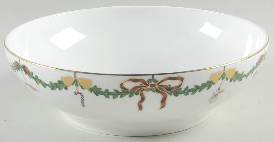 Star Fluted 10" Round Serving Bowl by Royal Copenhagen-1