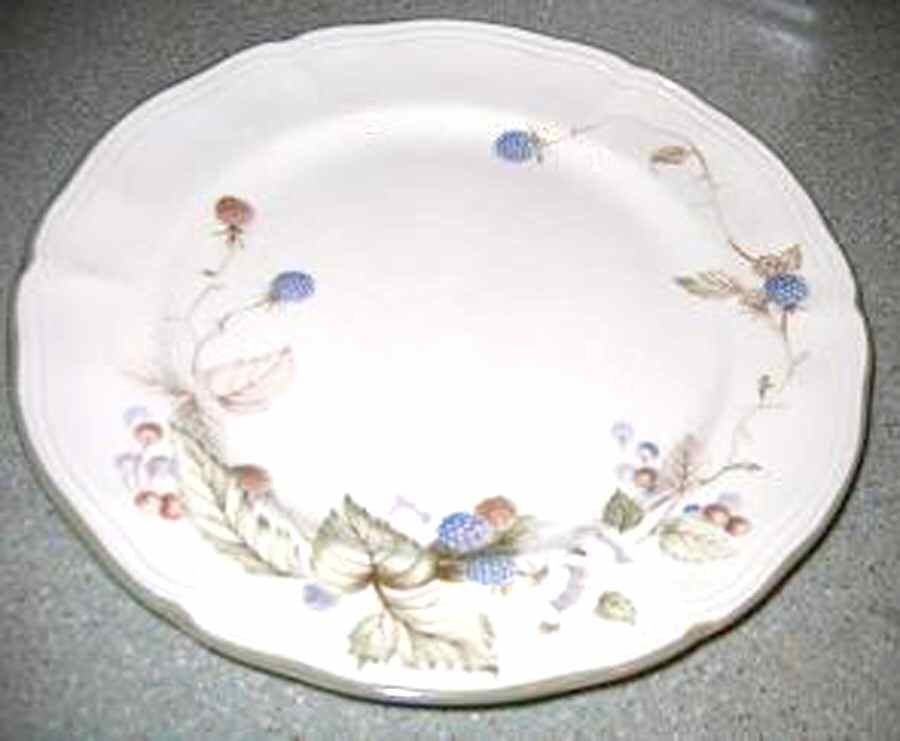 R1L1 Dinner Plate by Royal of London-1