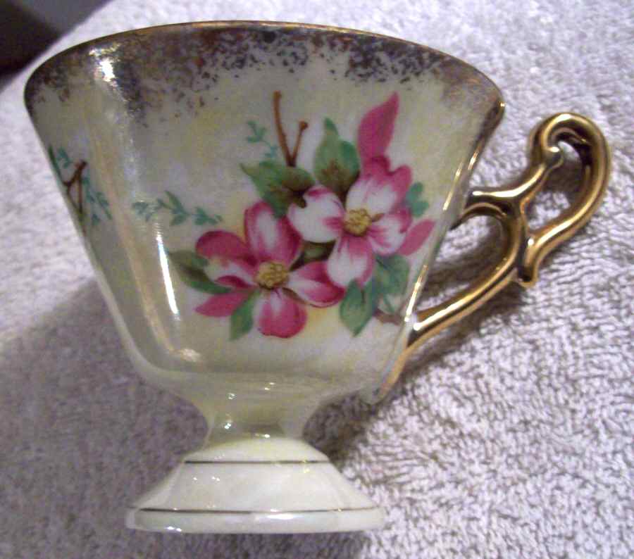 7749 Footed Cup by Royal Ainsley-1