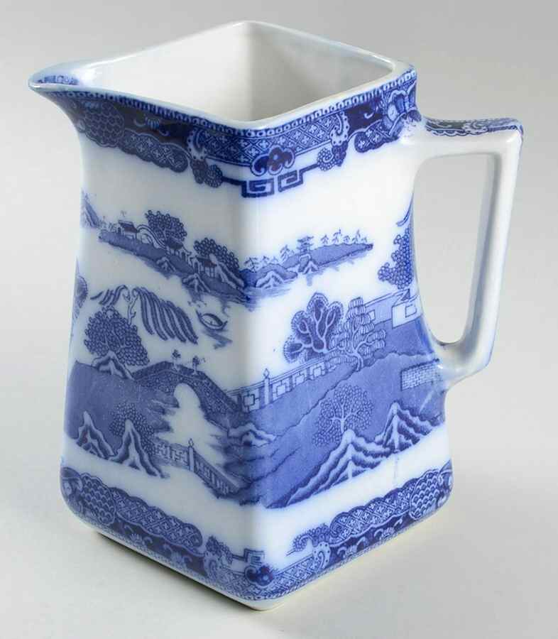 Blue Willow (No Trim) 48 Oz Pitcher by Ringtons Limited-1