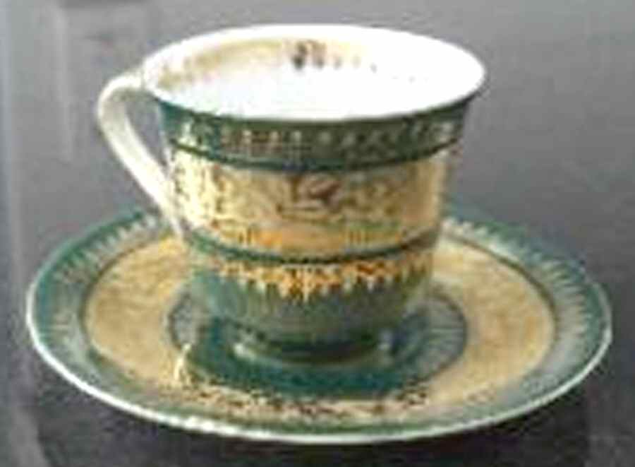 6771 Green Footed Demitasse Cup & Saucer Set by Rudolf Wachter-1