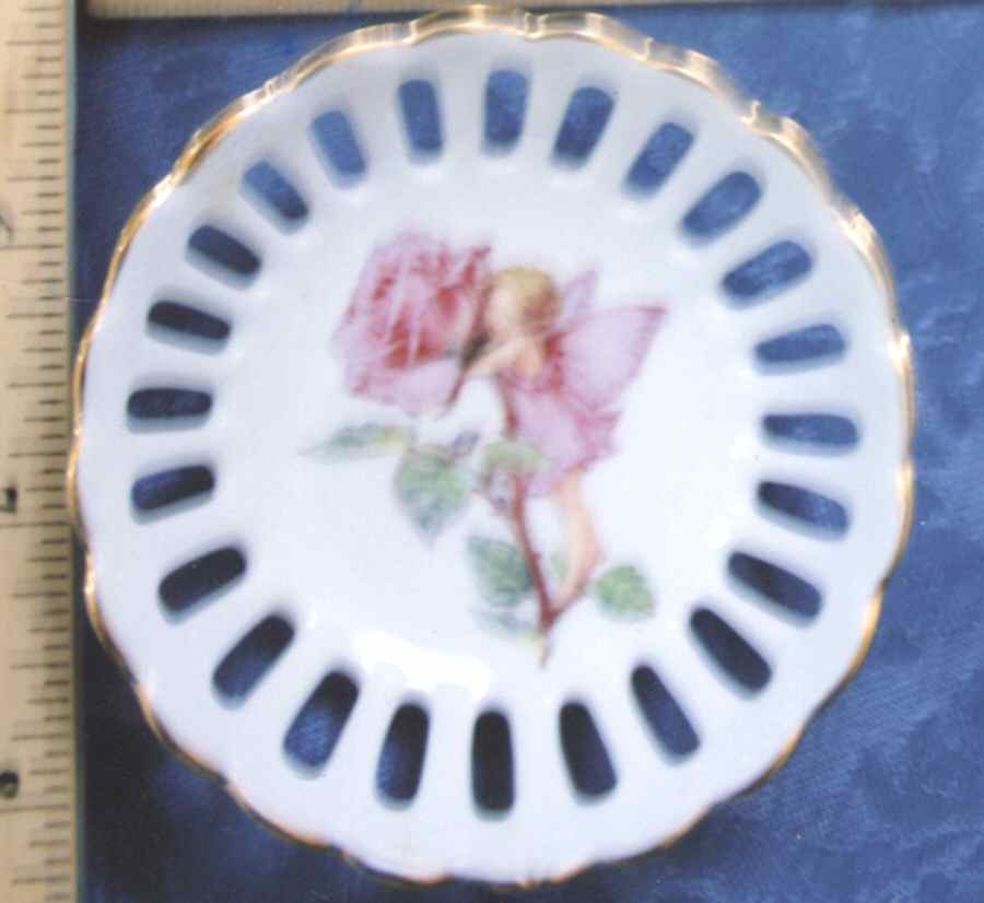 Flower Fairies Collection, The Nut Dish by Reutter Porzellan-1