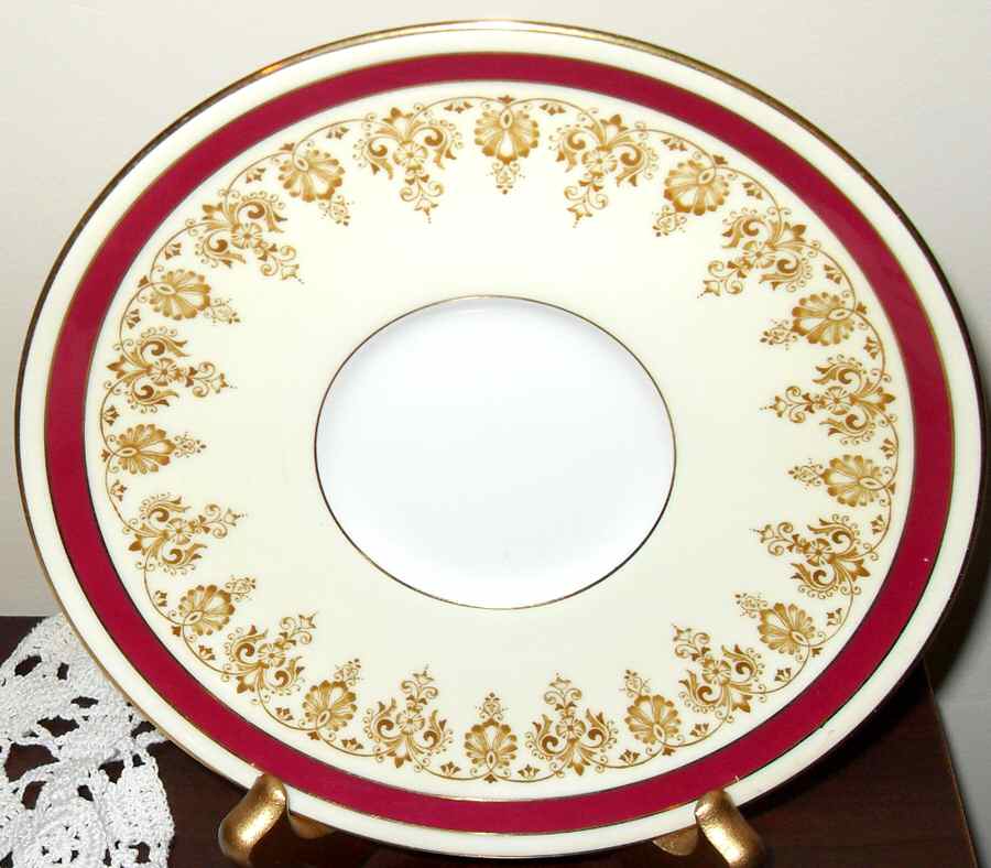 V9324 Saucer for Cream Soup Bowl by Royal Cauldon-1