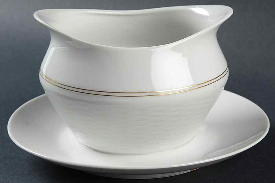 RBO13 Gravy Boat with Attached Underplate by Royal Bohemian-1