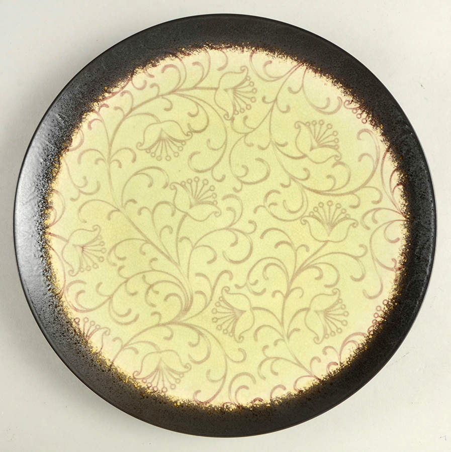 Vercelli Scroll Green Dinner Plate by Reba Harmony for the Home-1
