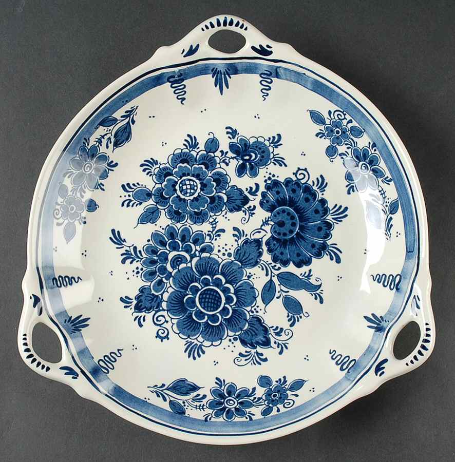 Blauw Delft 11" Shallow Round Bowl by Distel-1