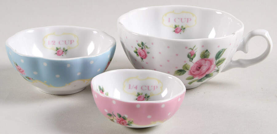New Country Roses White Measuring Cup Set (1 Cup,1/2 Cup,1/4 Cup) by Royal Albert-1