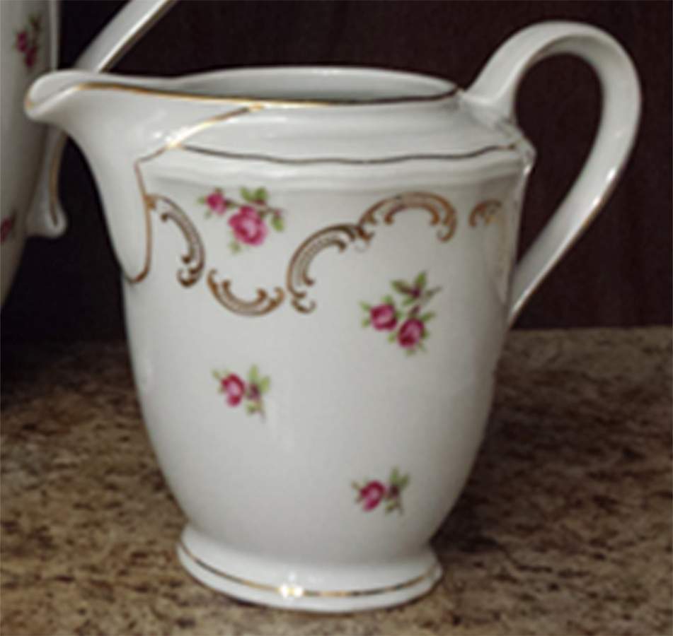 RHI5 Creamer by Rheinkrone-1