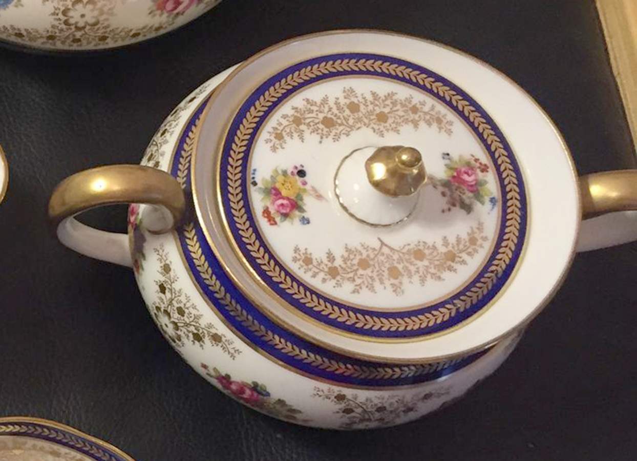 N3719 Sugar Bowl & Lid by Royal Cauldon-1