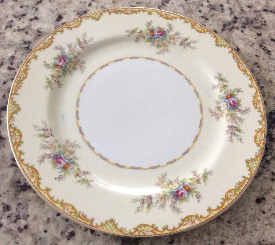 R4I1 Dinner Plate by Richmond Y& C-1
