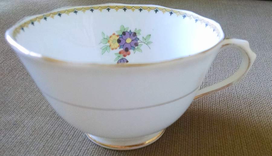 6009 Footed Cup by Royal Albert-1