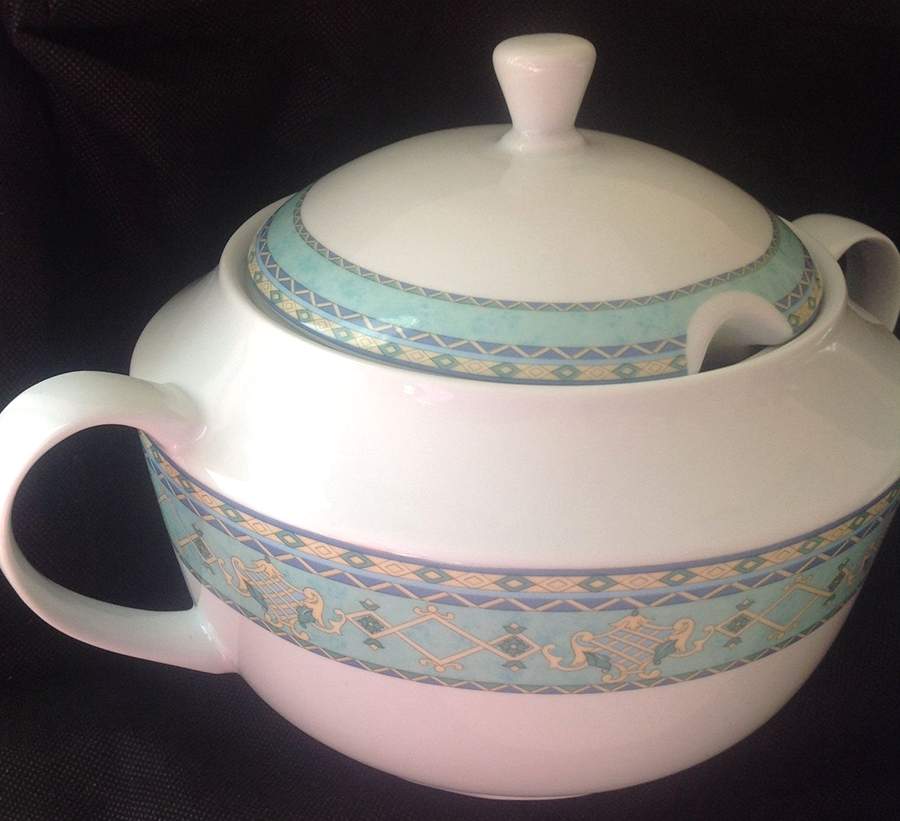 R7X1 Round Covered Vegetable by Rosenberg China-1