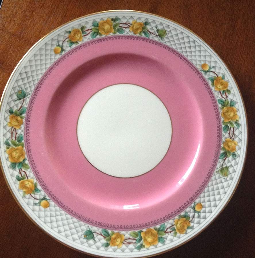 V4201 Luncheon Plate by Royal Cauldon-1