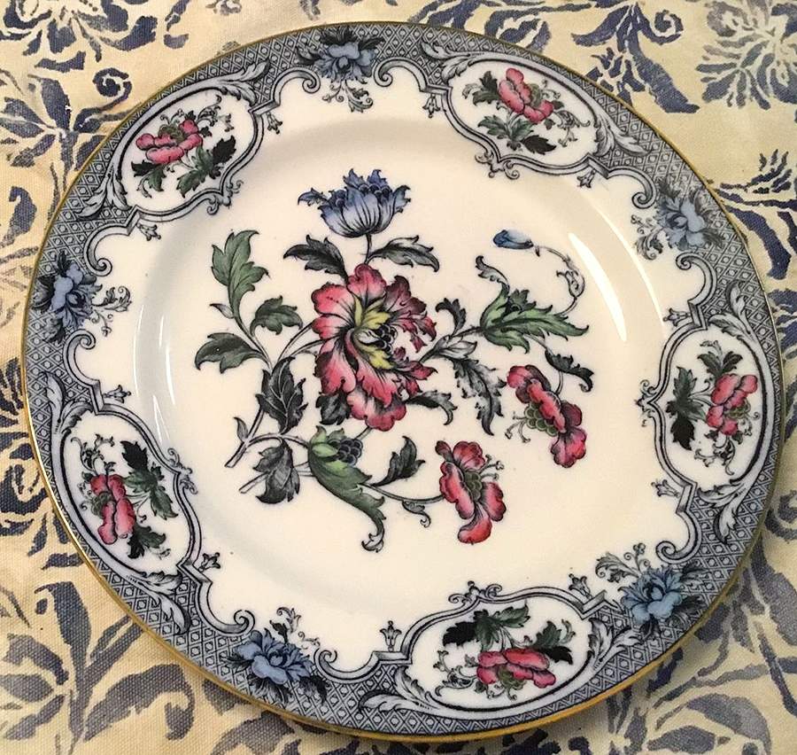 L4197 Luncheon Plate by Royal Cauldon-1
