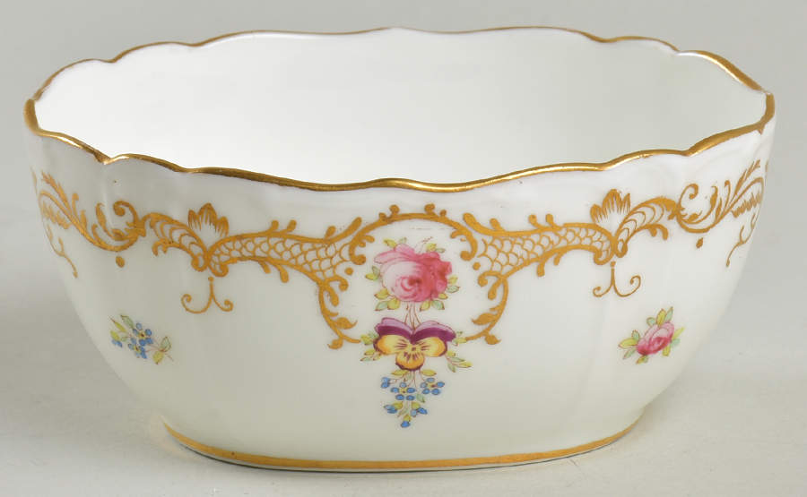 K6824 Oval Open Sugar Bowl by Royal Cauldon-1