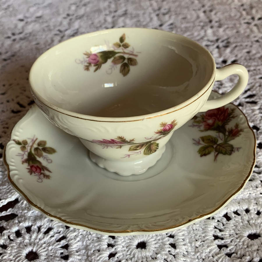 REU12 Footed Cup & Saucer Set by Reutter Porzellan-1