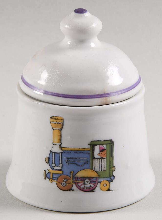 REU13 Child's Sugar Bowl & Lid by Reutter Porzellan-1